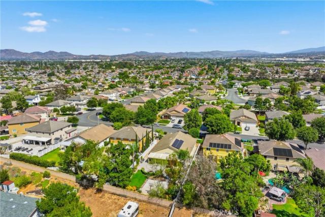 980 Hemingway, Corona, CA 92878