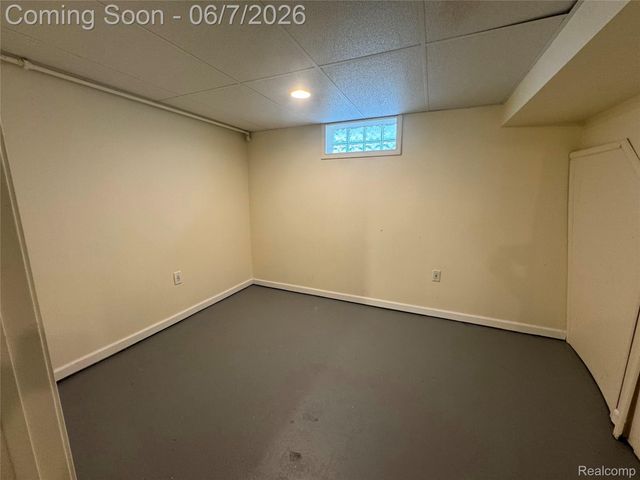 4235 Buckingham Avenue, Berkley, MI 48072