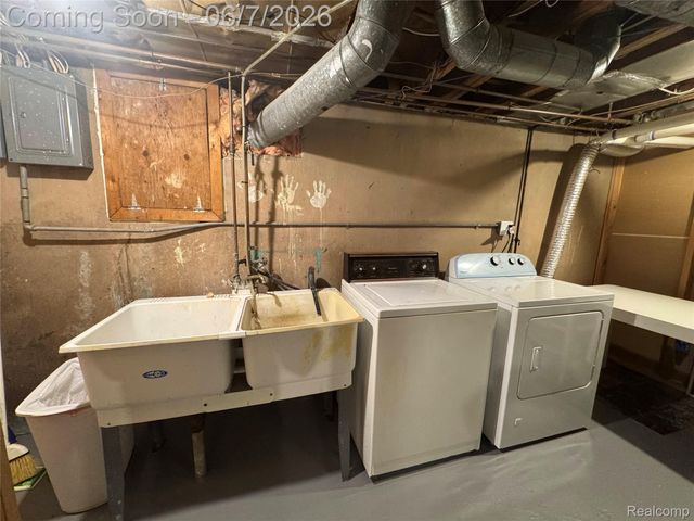 4235 Buckingham Avenue, Berkley, MI 48072