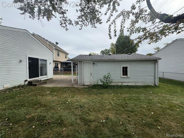 4235 Buckingham Avenue, Berkley, MI 48072