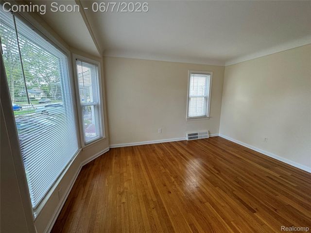 4235 Buckingham Avenue, Berkley, MI 48072