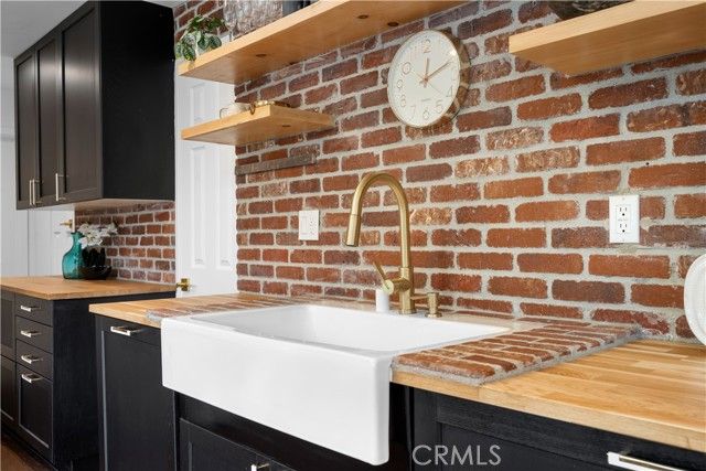 1930 Weepah Way, Los Angeles, CA 90046