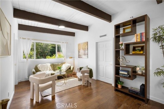 1930 Weepah Way, Los Angeles, CA 90046