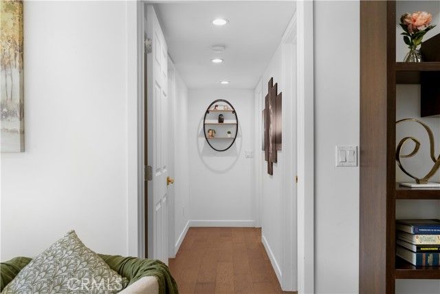 1930 Weepah Way, Los Angeles, CA 90046