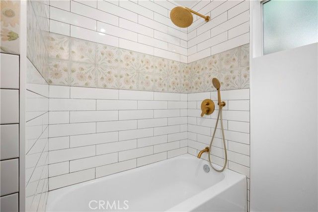 1930 Weepah Way, Los Angeles, CA 90046