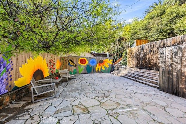 1930 Weepah Way, Los Angeles, CA 90046