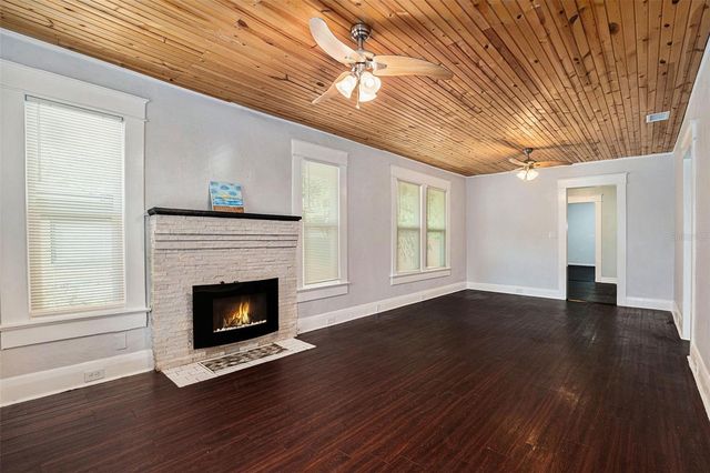 1014 E EMMA STREET, Tampa, FL 33603