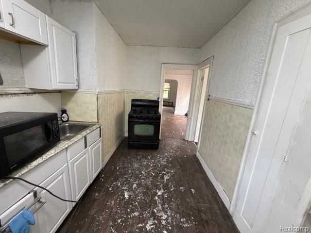 14067 Cherrylawn Street, Detroit, MI 48238