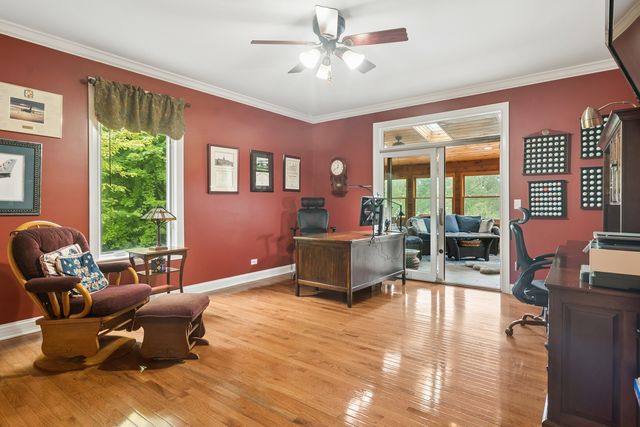 8 ROSE Lane, Hawthorn Woods, IL 60047