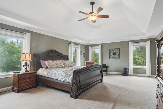 8 ROSE Lane, Hawthorn Woods, IL 60047