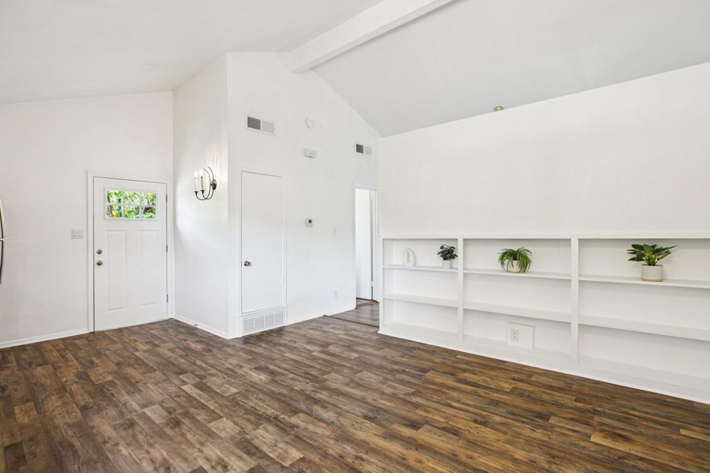 101 Blue Ridge TRL C, West Lake Hills, TX 78746