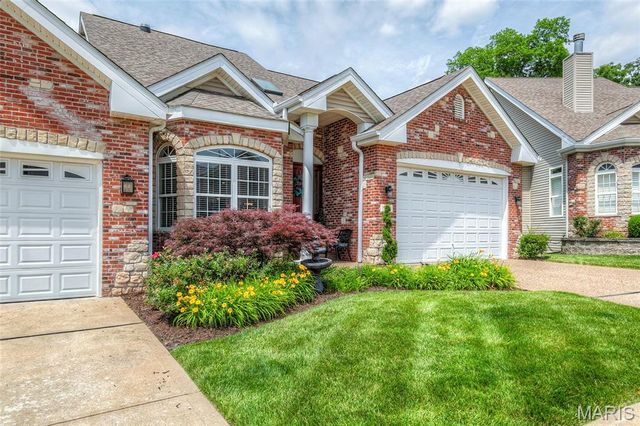168 Woodland Place Court, St Charles, MO 63303