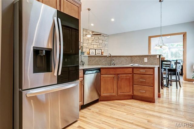 168 Woodland Place Court, St Charles, MO 63303