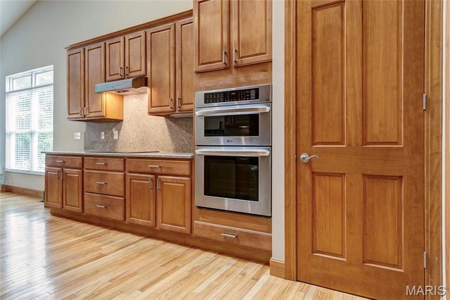 168 Woodland Place Court, St Charles, MO 63303