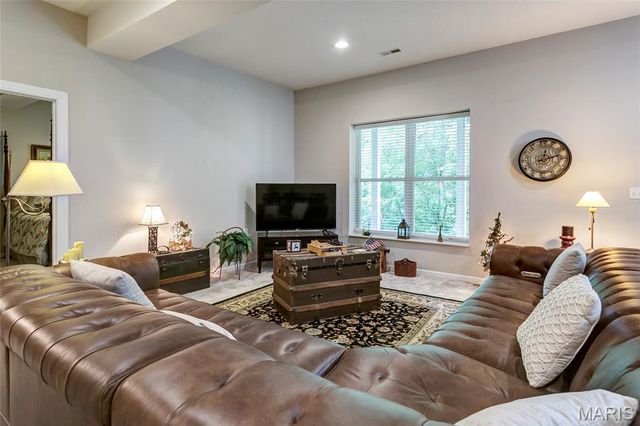 168 Woodland Place Court, St Charles, MO 63303
