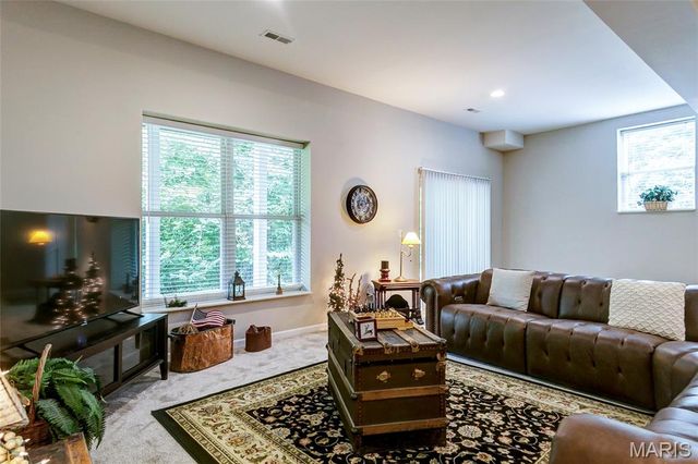 168 Woodland Place Court, St Charles, MO 63303