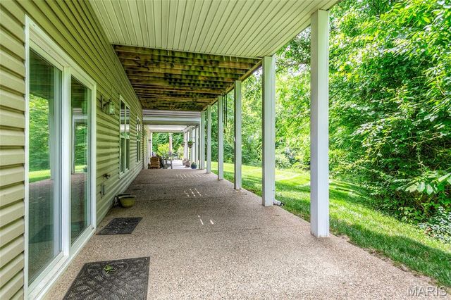 168 Woodland Place Court, St Charles, MO 63303