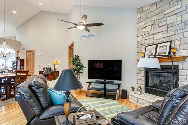 168 Woodland Place Court, St Charles, MO 63303