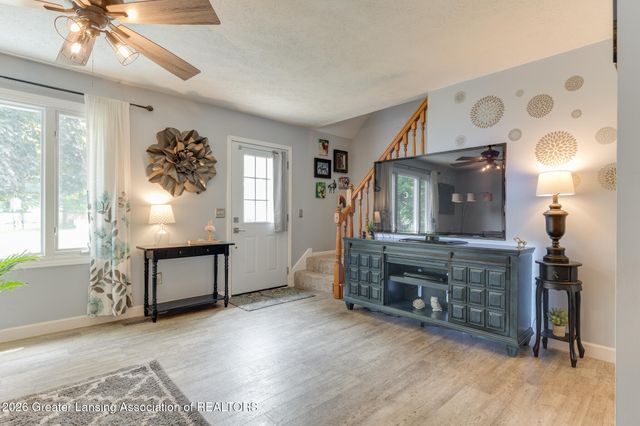 4206 Watson Avenue, Holt, MI 48842