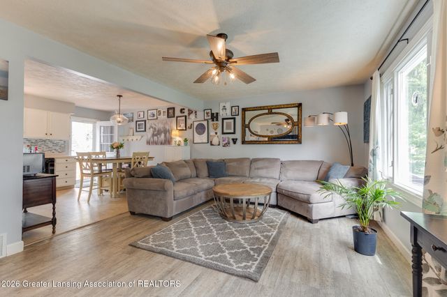 4206 Watson Avenue, Holt, MI 48842
