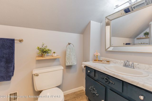 4206 Watson Avenue, Holt, MI 48842
