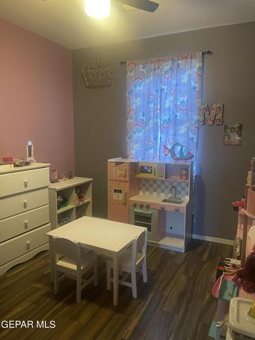 809 Desert Moon Drive, El Paso, TX 79928