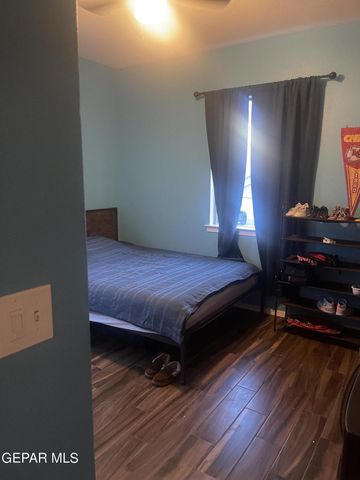 809 Desert Moon Drive, El Paso, TX 79928