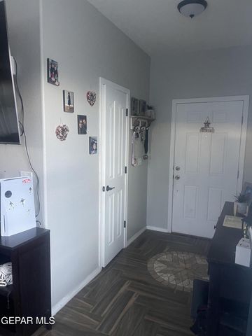 809 Desert Moon Drive, El Paso, TX 79928