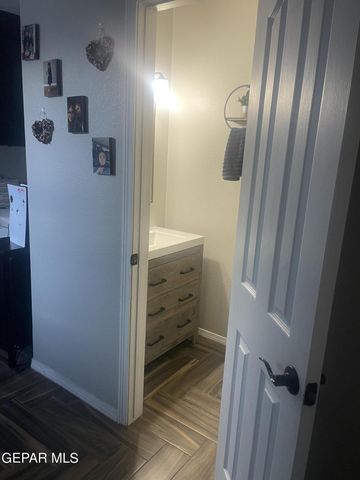 809 Desert Moon Drive, El Paso, TX 79928