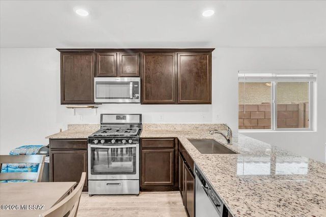 12827 N Peony Drive, Marana, AZ 85653