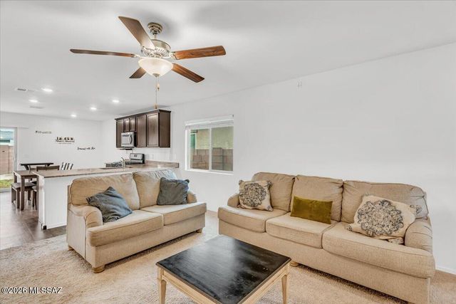 12827 N Peony Drive, Marana, AZ 85653