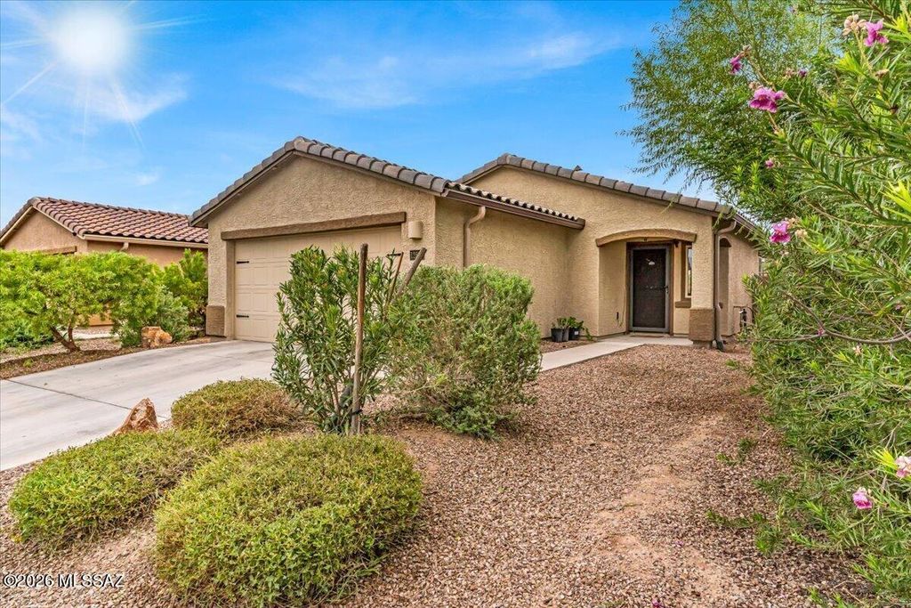 12827 N Peony Drive, Marana, AZ 85653
