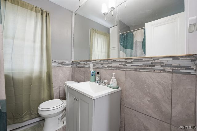 77 Connelly Avenue, Buffalo, NY 14215