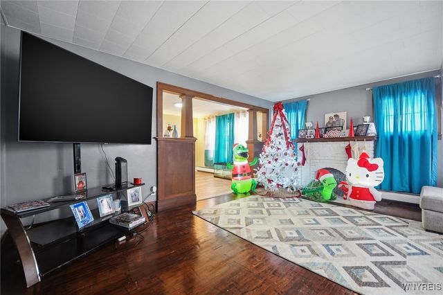 77 Connelly Avenue, Buffalo, NY 14215