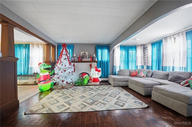 77 Connelly Avenue, Buffalo, NY 14215