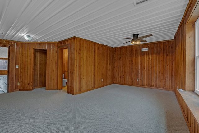 233 MacArthur Ln, Walling, TN 38587