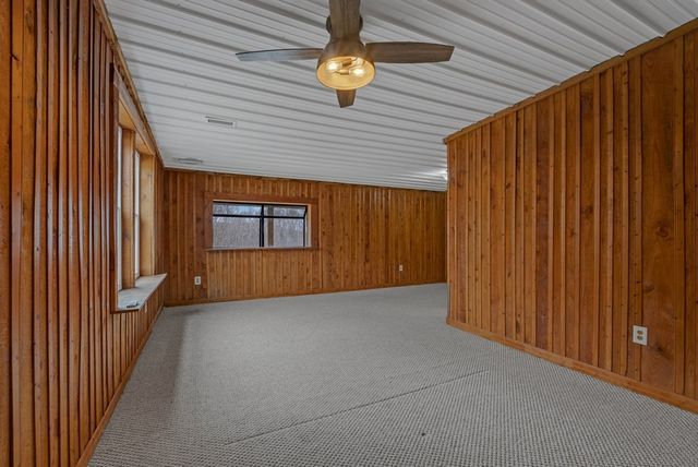 233 MacArthur Ln, Walling, TN 38587