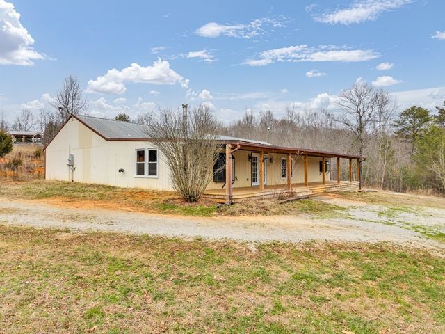 233 MacArthur Ln, Walling, TN 38587