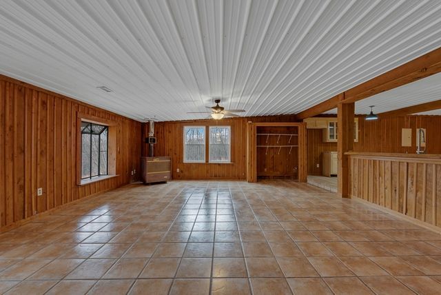 233 MacArthur Ln, Walling, TN 38587