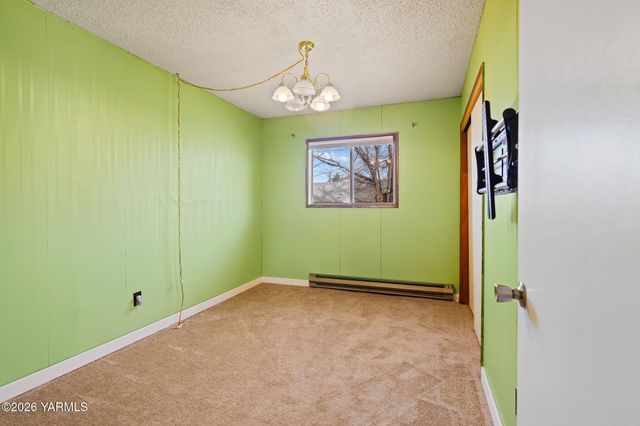 1521 Cornell Ave, Yakima, WA 98902