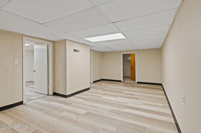 1521 Cornell Ave, Yakima, WA 98902