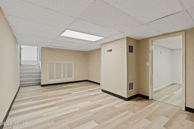 1521 Cornell Ave, Yakima, WA 98902