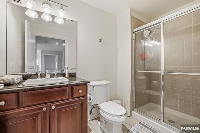 5114 City Place, Edgewater, NJ 07020