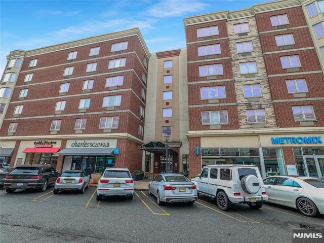 5114 City Place, Edgewater, NJ 07020