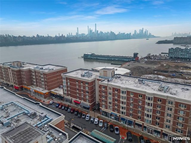 5114 City Place, Edgewater, NJ 07020
