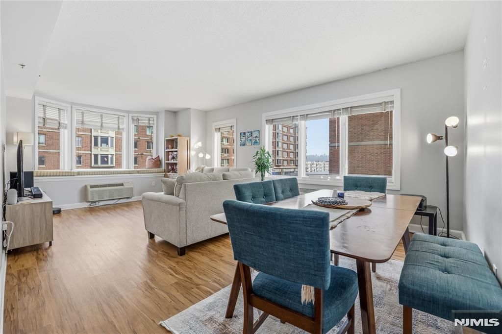 5114 City Place, Edgewater, NJ 07020