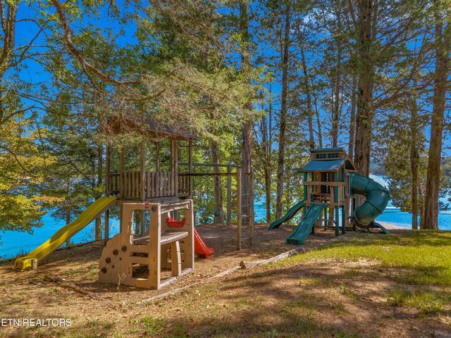 211 Club House Drive, Andersonville, TN 37705