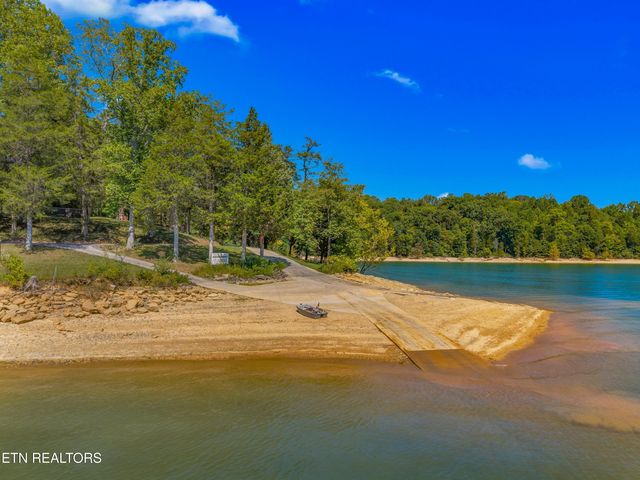 211 Club House Drive, Andersonville, TN 37705