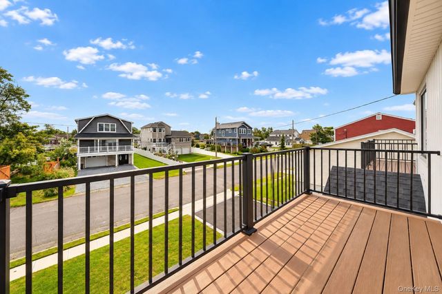 759 Pecan Street, Lindenhurst, NY 11757