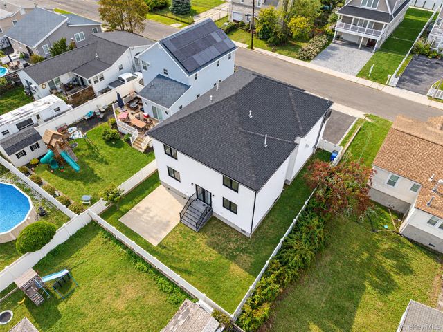 759 Pecan Street, Lindenhurst, NY 11757